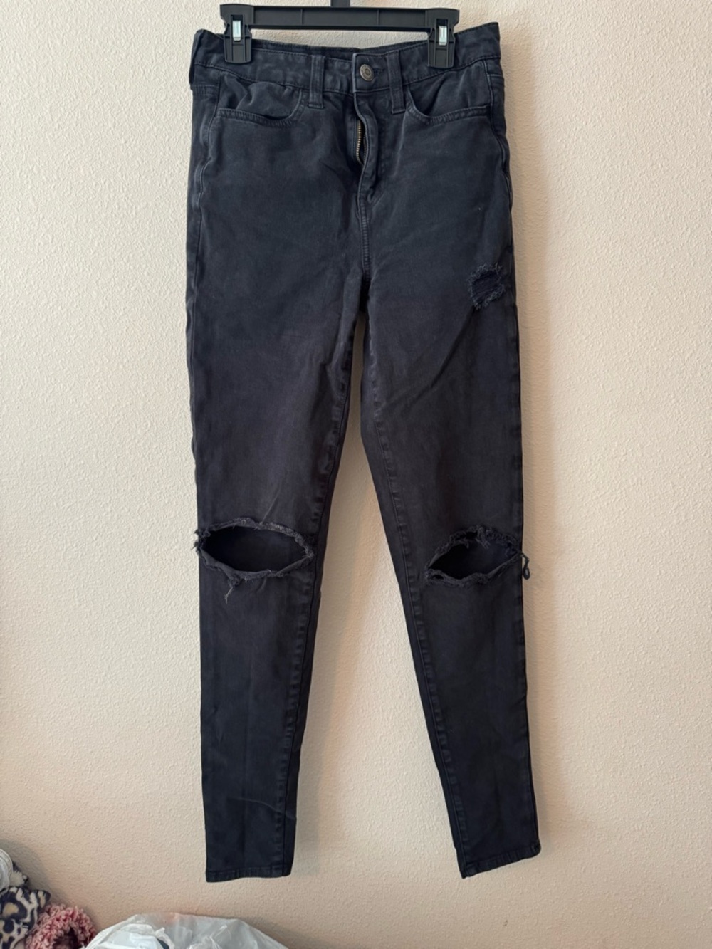 American Eagle Outfitters Black Ripped Women’s Skinny Jeans